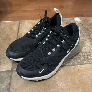 Nike Air Max 270